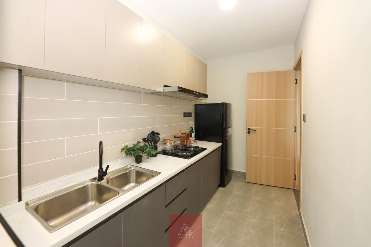 1 Bed Apartment with En Suite at Hatheru Road - 12