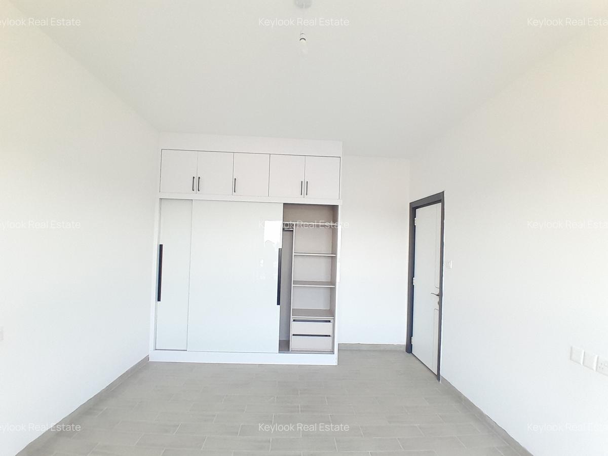 2 Bed Apartment with En Suite at Valley Arcade - 7