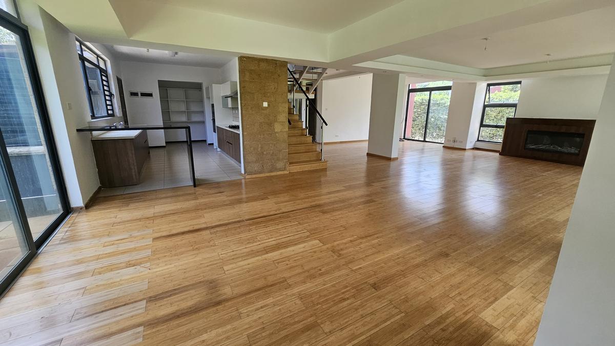 4 Bed House with En Suite in Garden Estate - 19