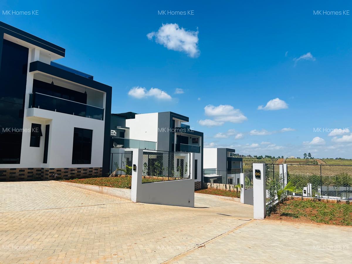 5 Bed Villa with En Suite in Ruiru - 2