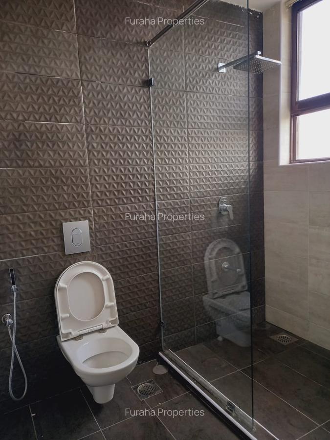 4 Bed House with En Suite in Nyali Area - 5