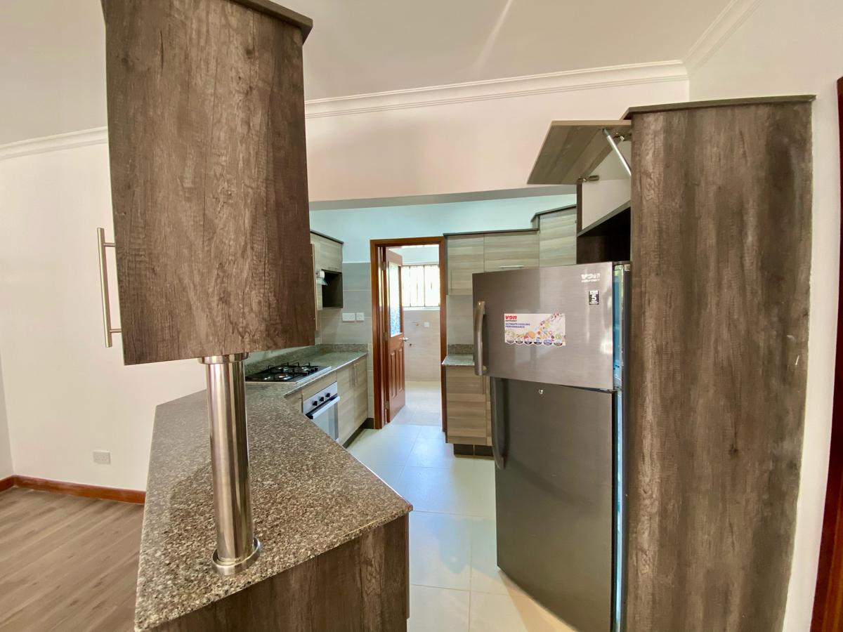 2 Bed Apartment with En Suite in Kilimani - 6