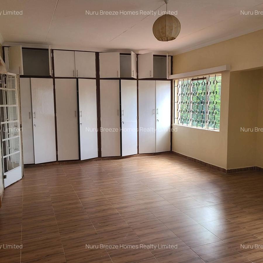 6 Bed House with En Suite in Loresho - 8