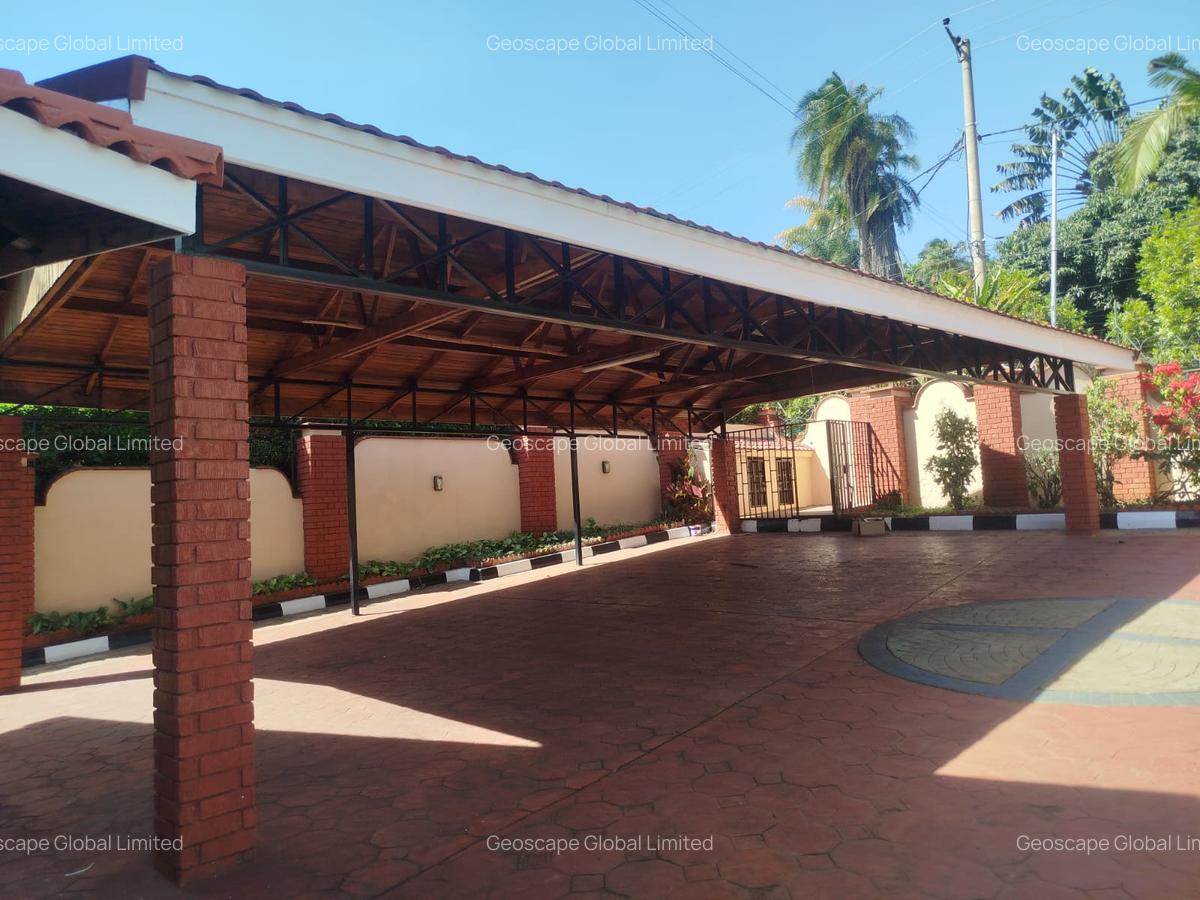 6 Bed House with En Suite in Gigiri - 15