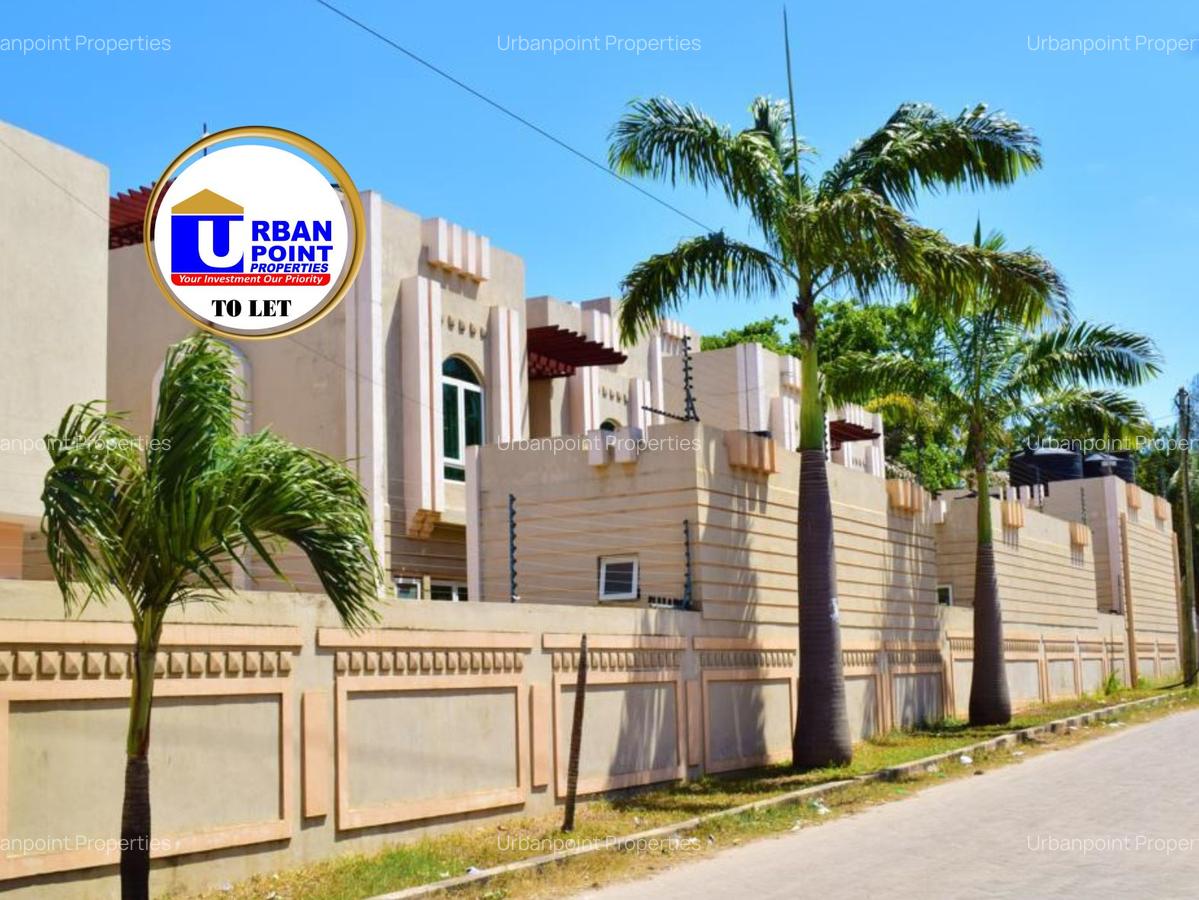 5 Bed House with En Suite in Nyali Area - 2