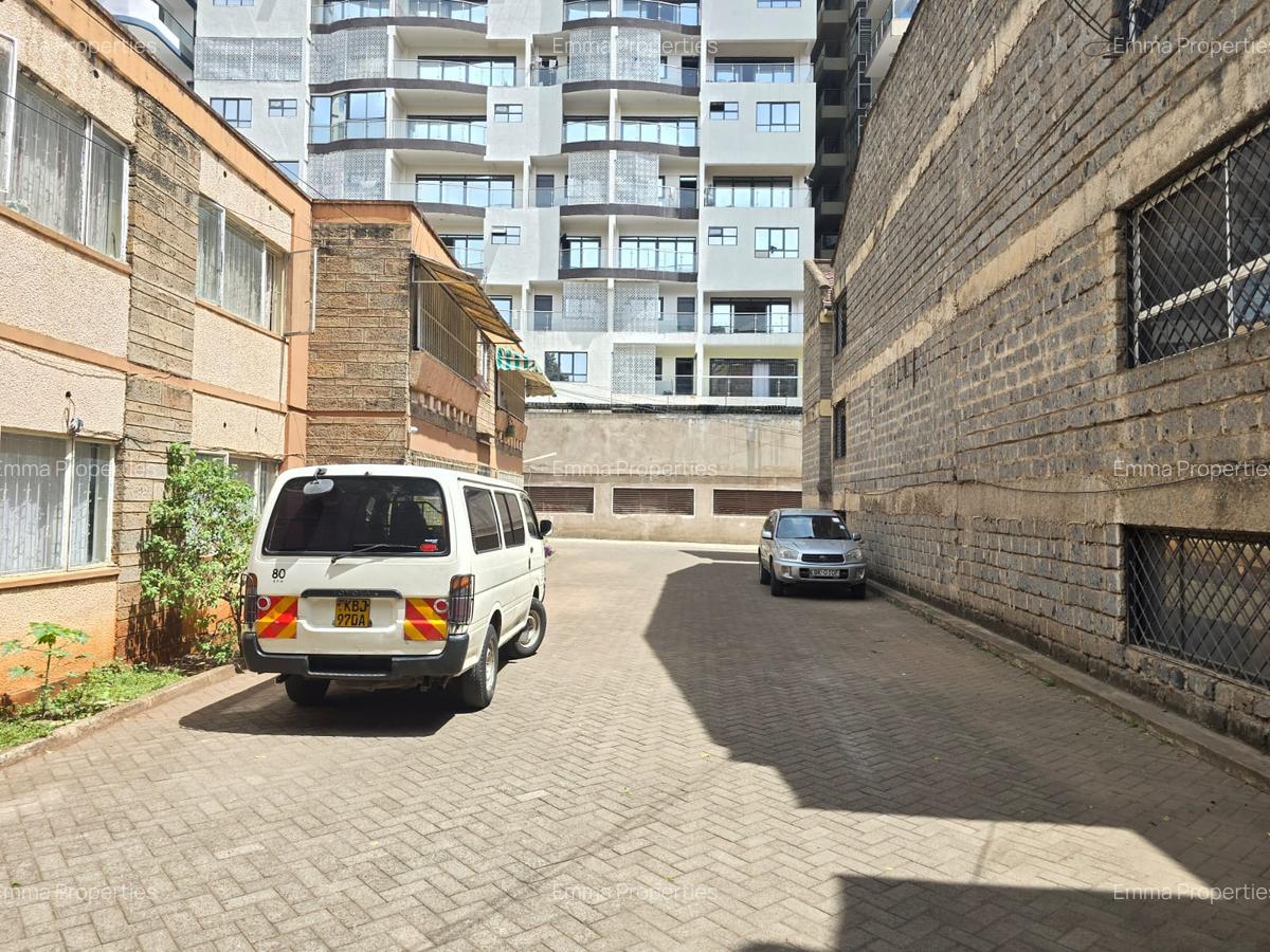 4 Bed Townhouse with En Suite at Kusi Lane - 3