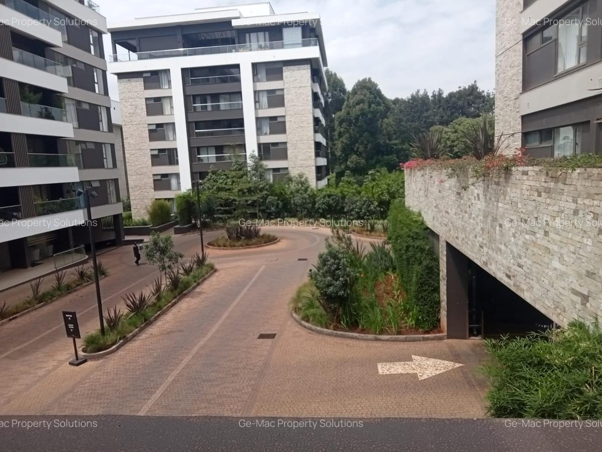 2 Bed Apartment with En Suite in Rosslyn - 19