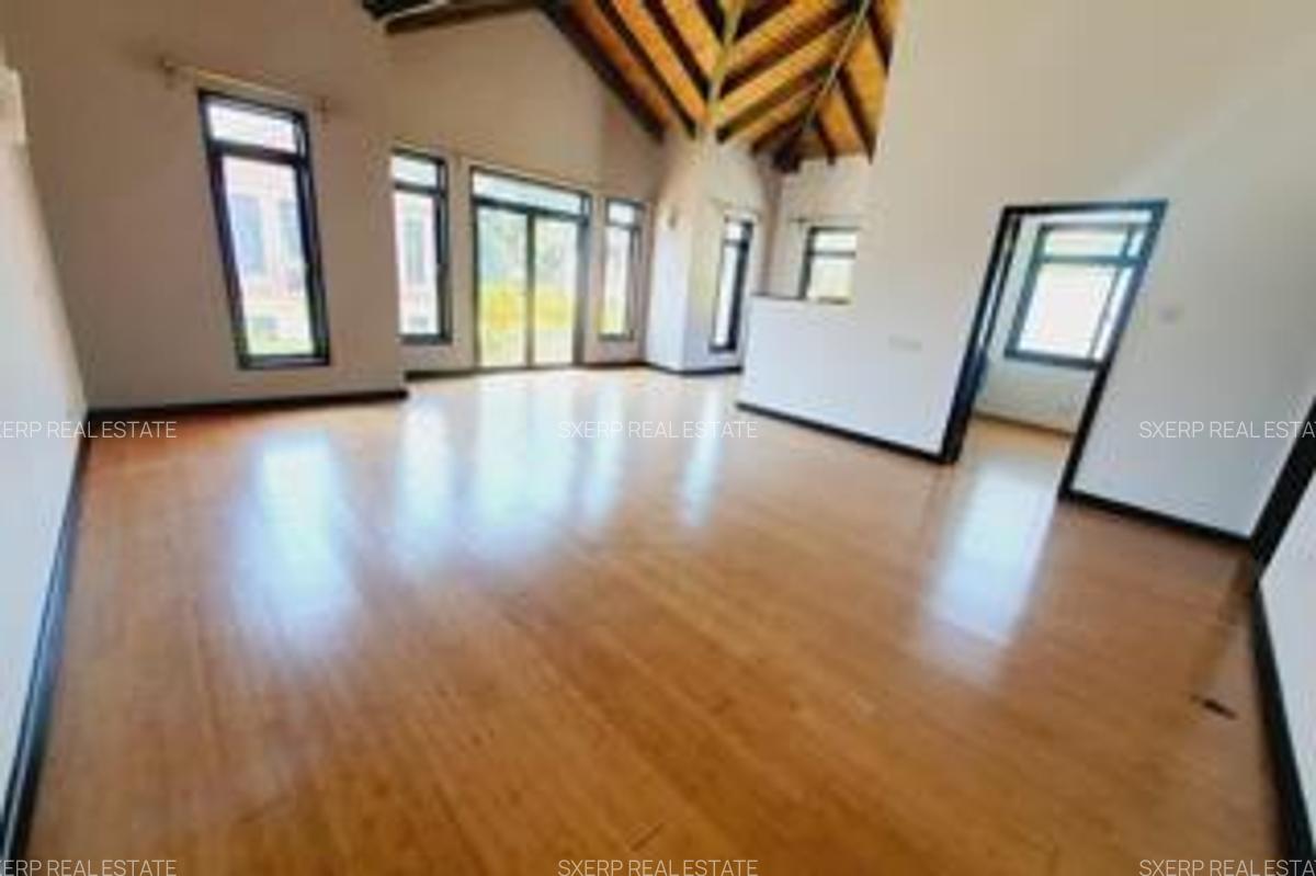 5 Bed Villa with En Suite at Manyani East - 2