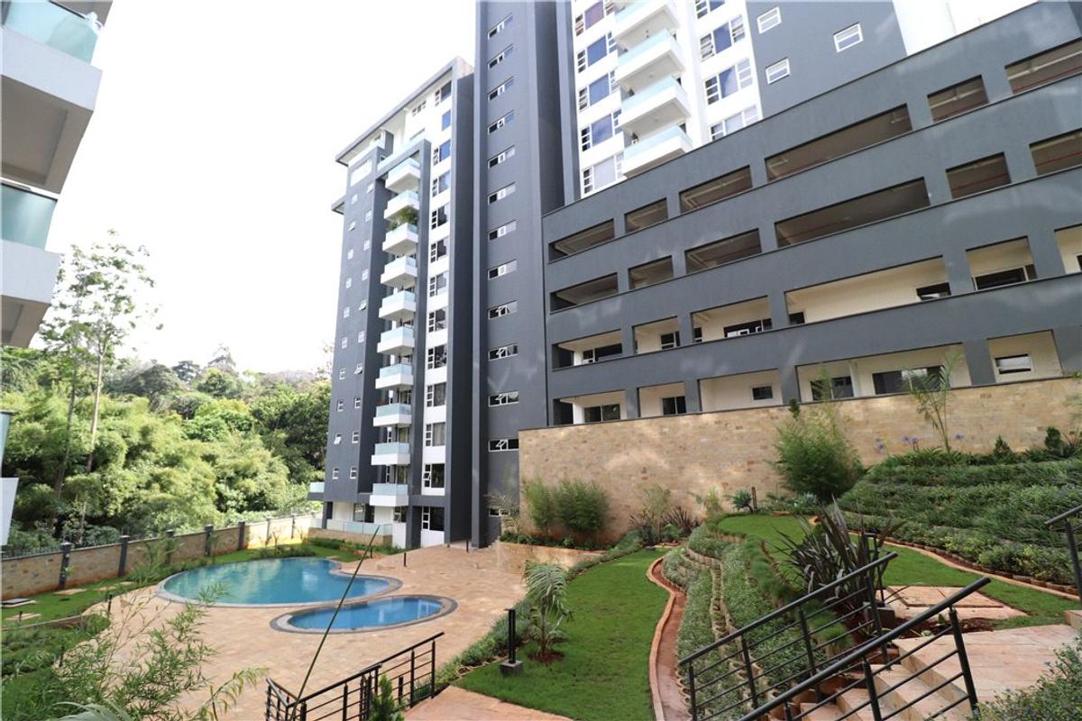 4 Bed Apartment with En Suite in General Mathenge - 1