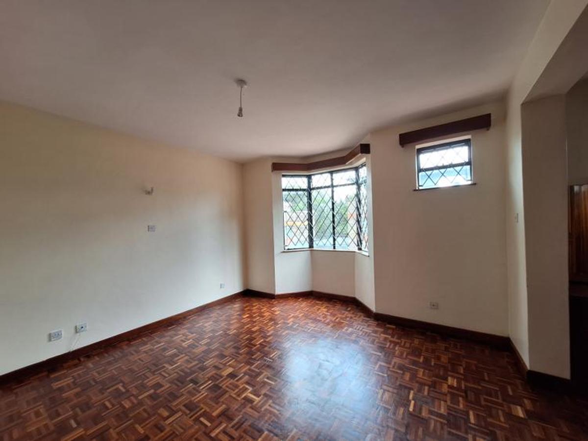 4 Bed Townhouse with En Suite at Lavington Green - 13