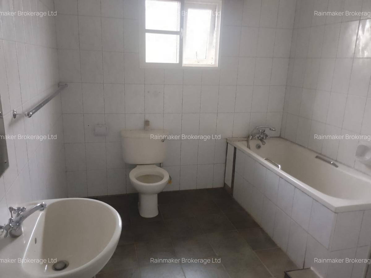3 Bed Townhouse with En Suite in Runda - 7