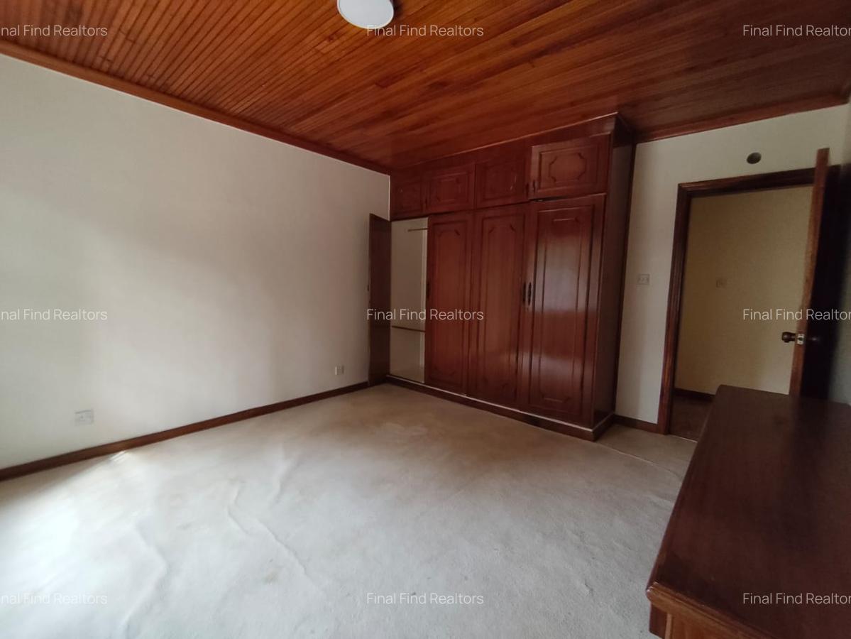 5 Bed House with Garden in Runda - 12