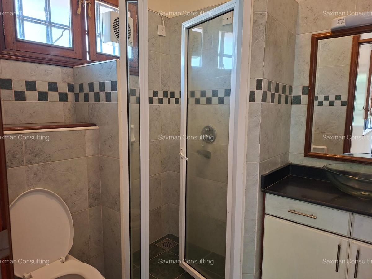 5 Bed House with Staff Quarters in Runda - 15