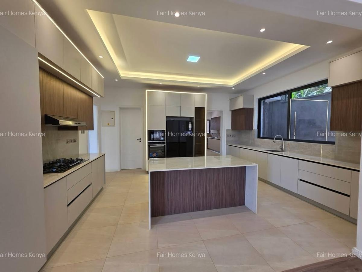 5 Bed Townhouse with En Suite at Mzima Springs - 3