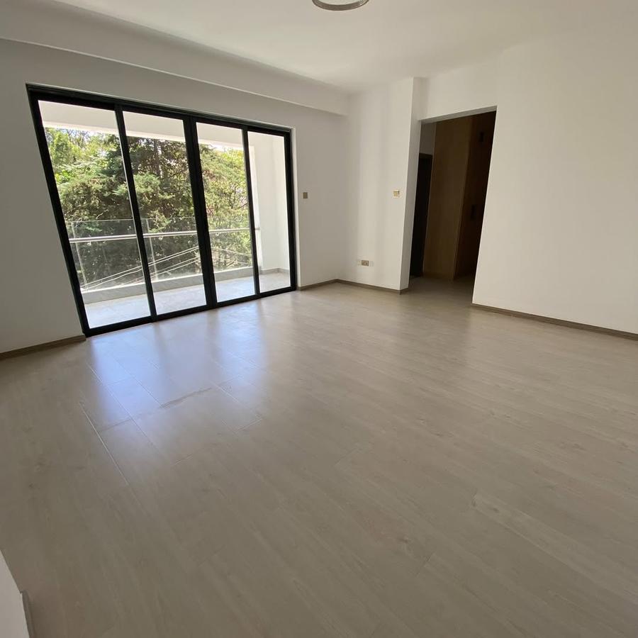 4 Bed Apartment with En Suite at Oledume Road - 5