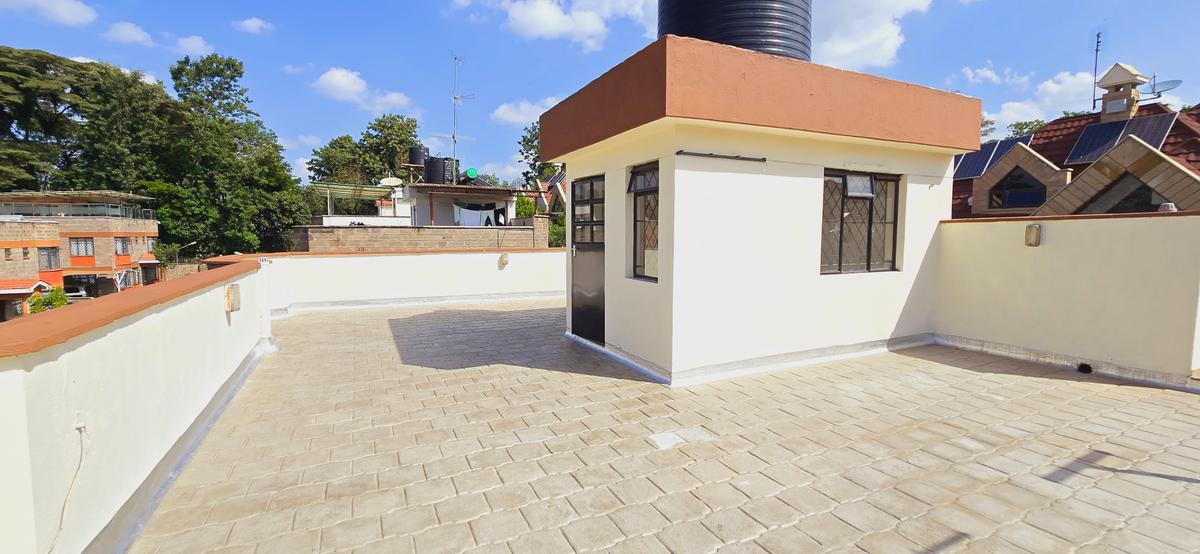 5 Bed Townhouse with En Suite at Convent Drive - 6