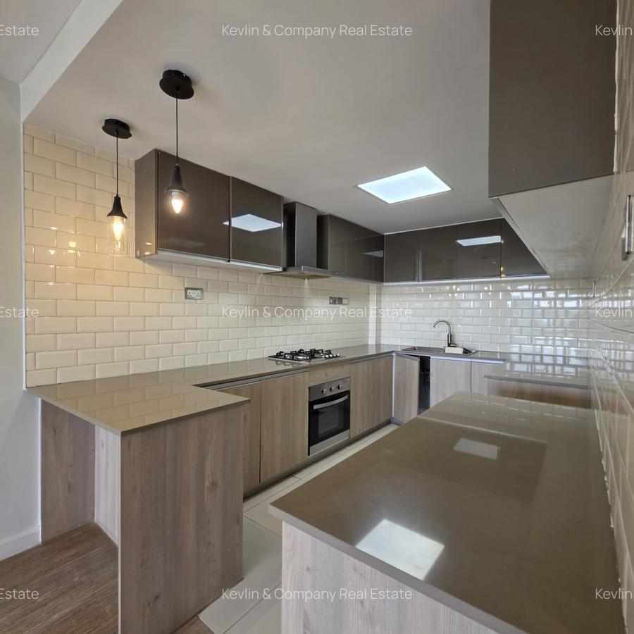 2 Bed Apartment with En Suite in Riverside - 4