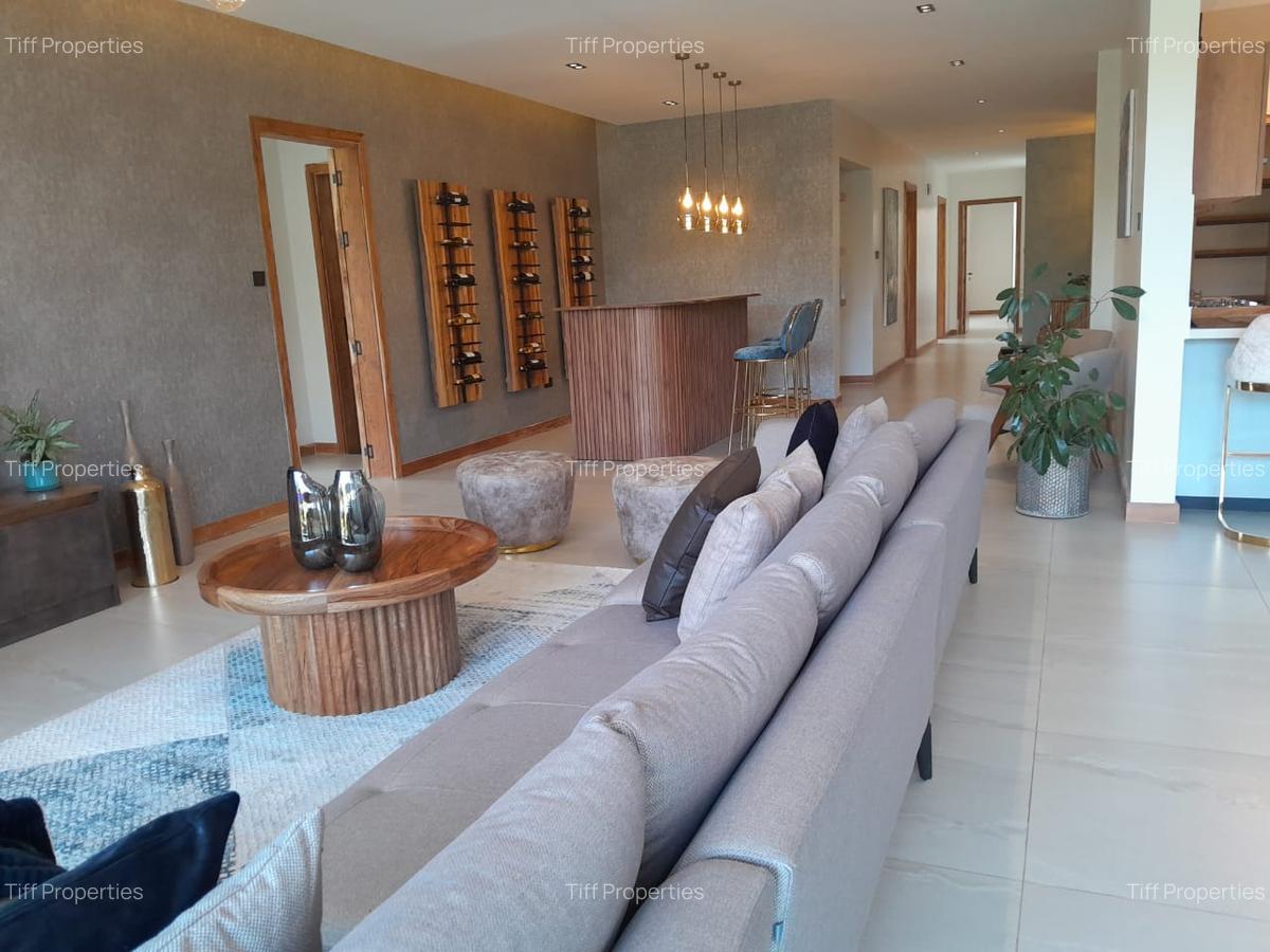 4 Bed Apartment with En Suite in Spring Valley - 9