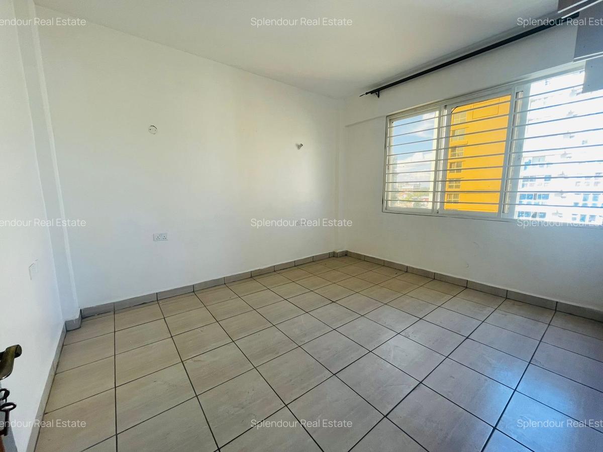 4 Bed Apartment with Borehole in Parklands - 12