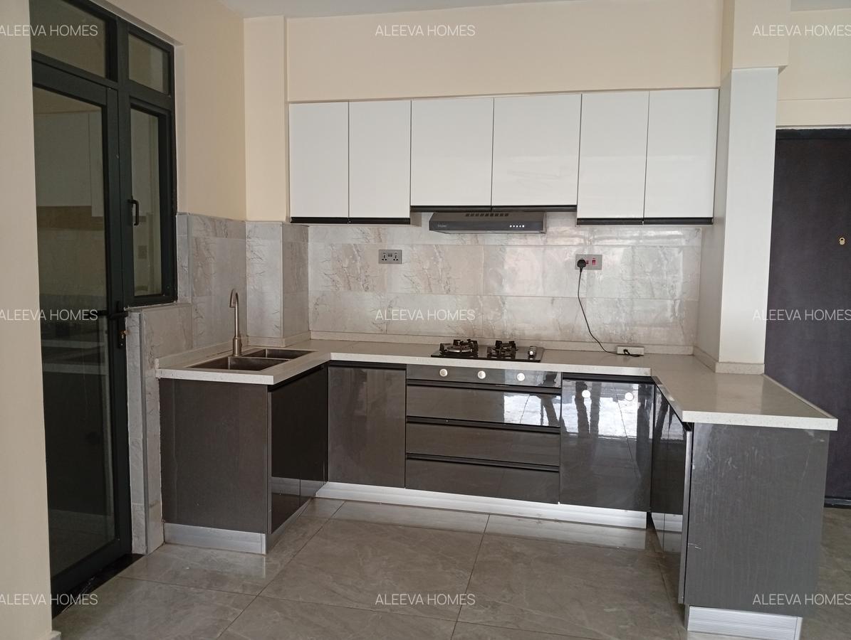 2 Bed Apartment with En Suite in Lavington - 4