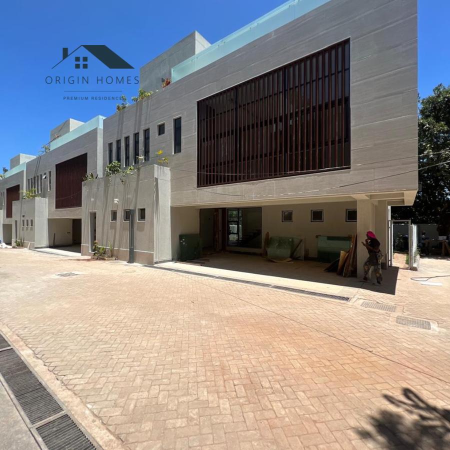 5 Bed Townhouse with En Suite at Lavington - 3