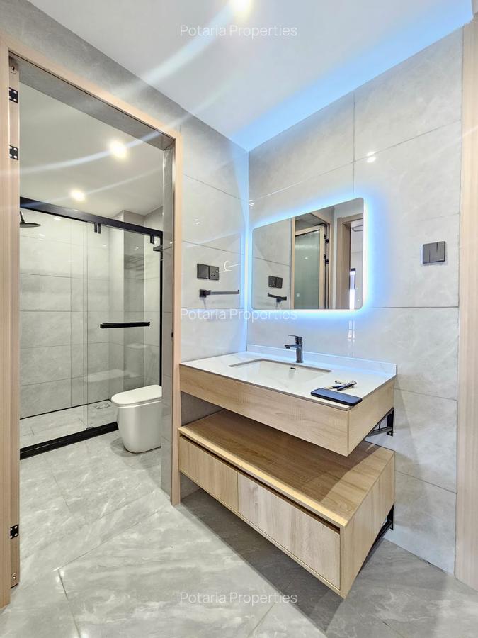 2 Bed Apartment with En Suite in Riverside - 11