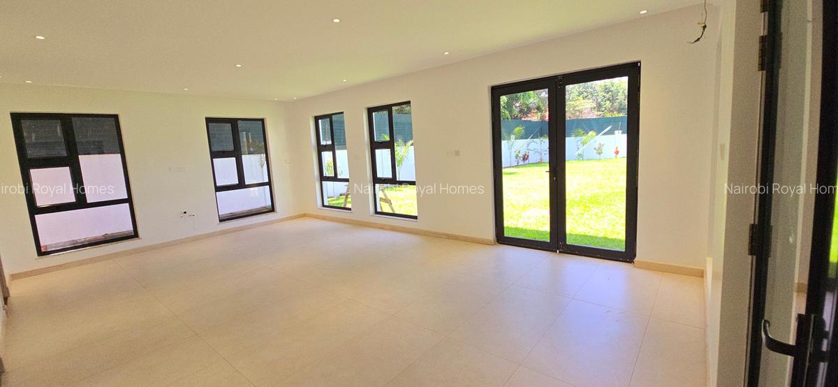 6 Bed House with En Suite at Runda Road - 10