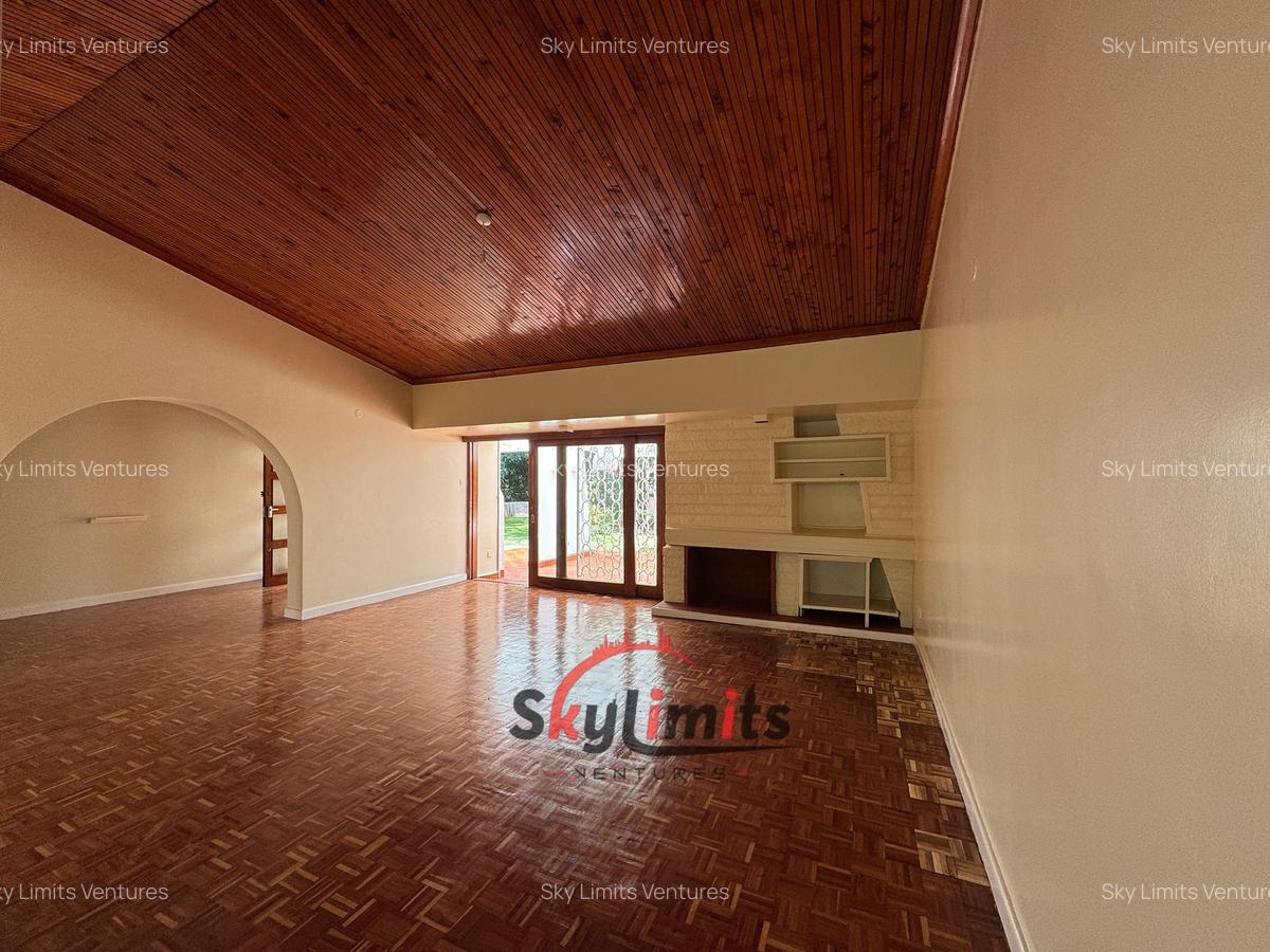 4 Bed House with En Suite in Gigiri - 4