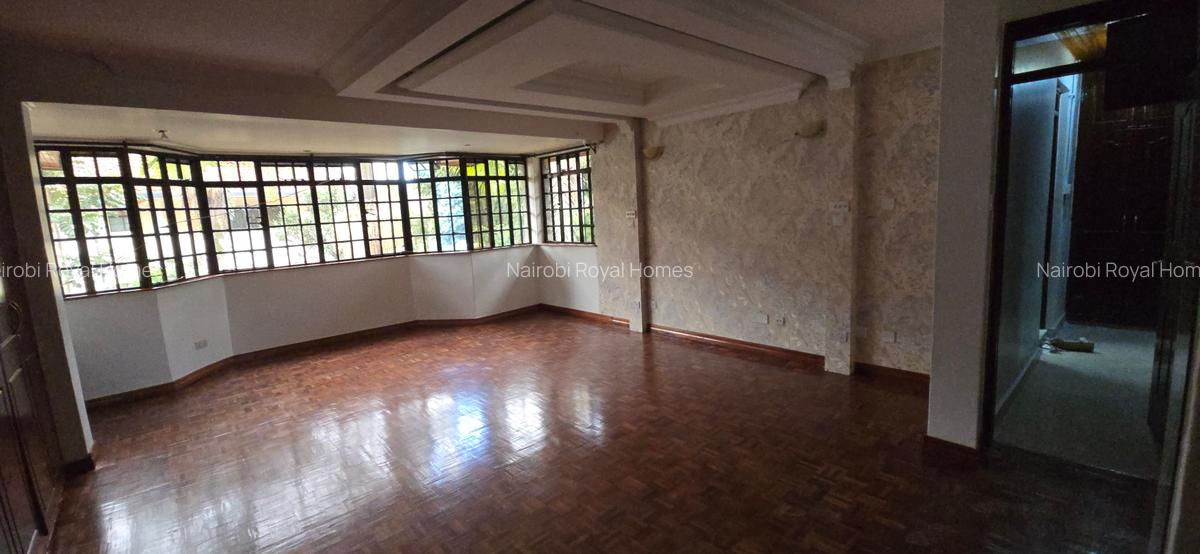 5 Bed Townhouse with En Suite at Lavington Green - 17