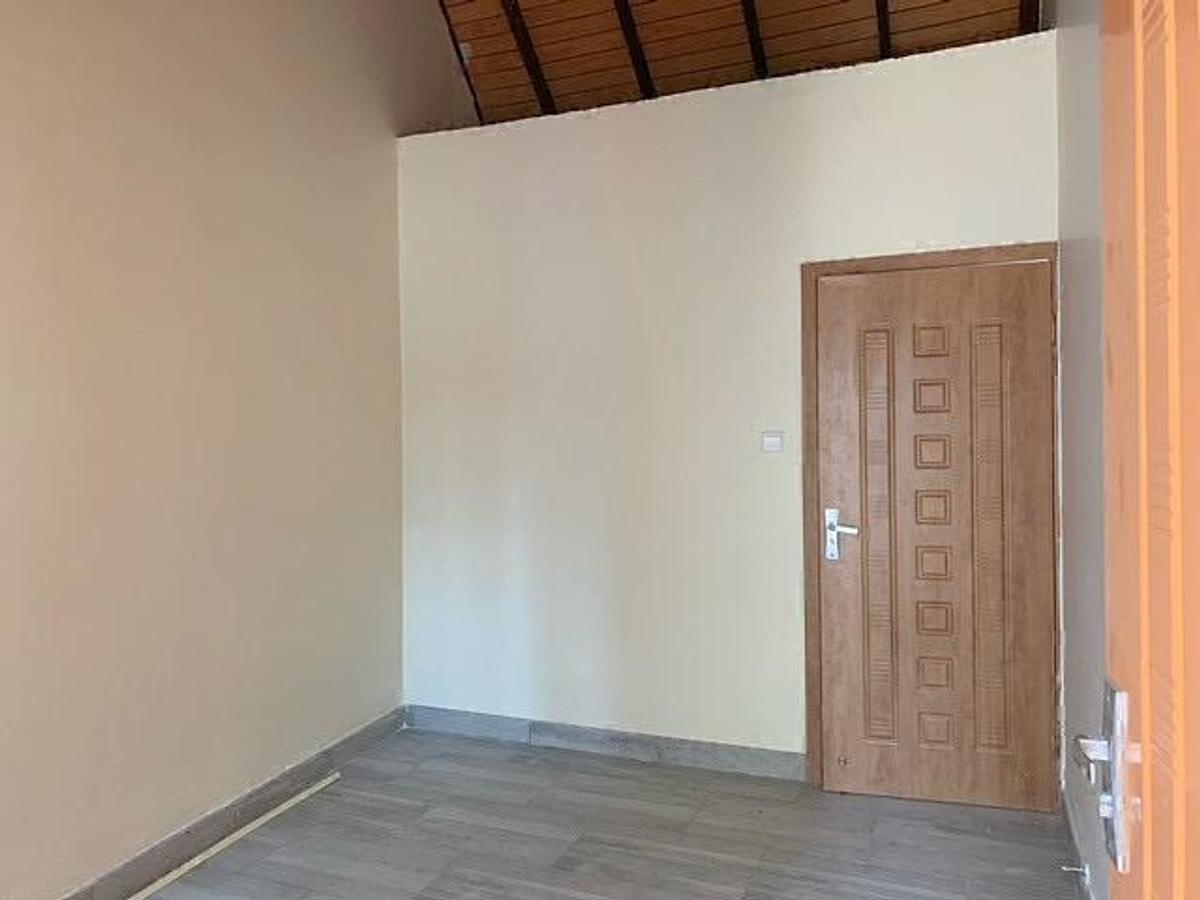 4 Bed Townhouse with En Suite at Oledume Road - 12