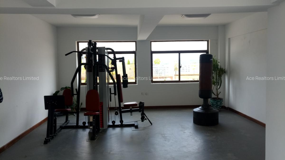 1 Bed Apartment with En Suite at Dennis Pritt Rd - 10