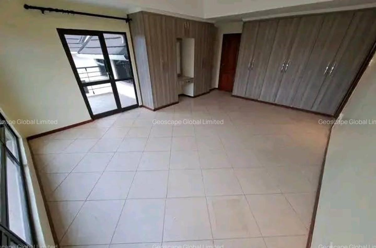 5 Bed House with En Suite in Syokimau - 11