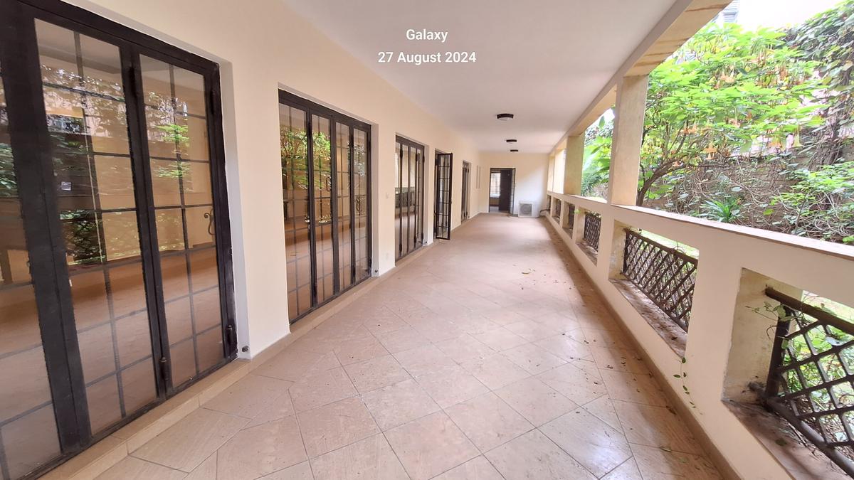 3 Bed Villa with En Suite at Riverside Drive Estate. - 2