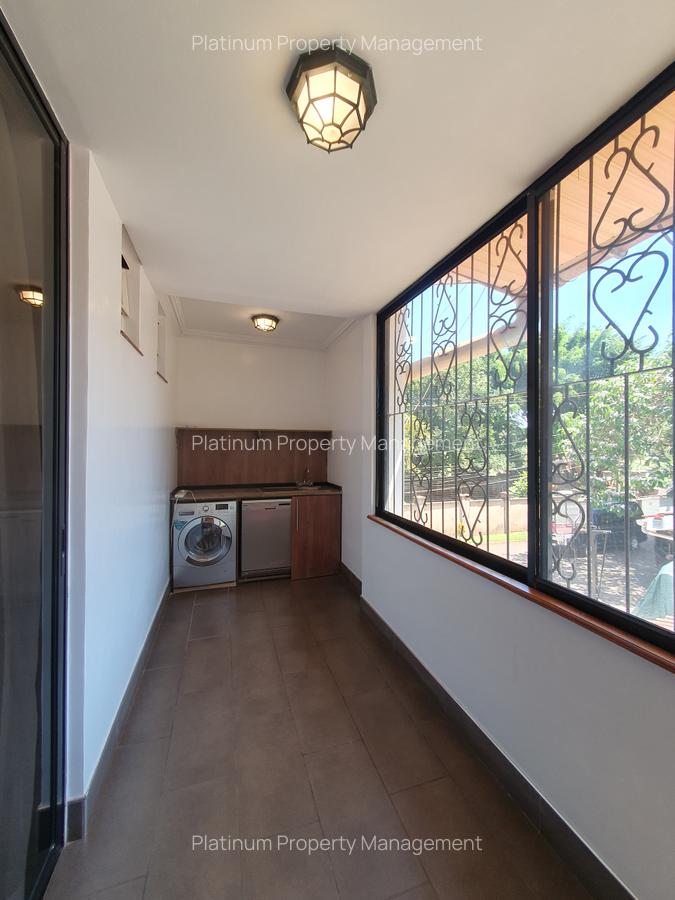 2 Bed Apartment with En Suite at Magnolia Close - 8