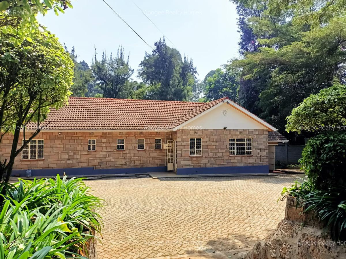 4 Bed House with En Suite at Westlands - 20