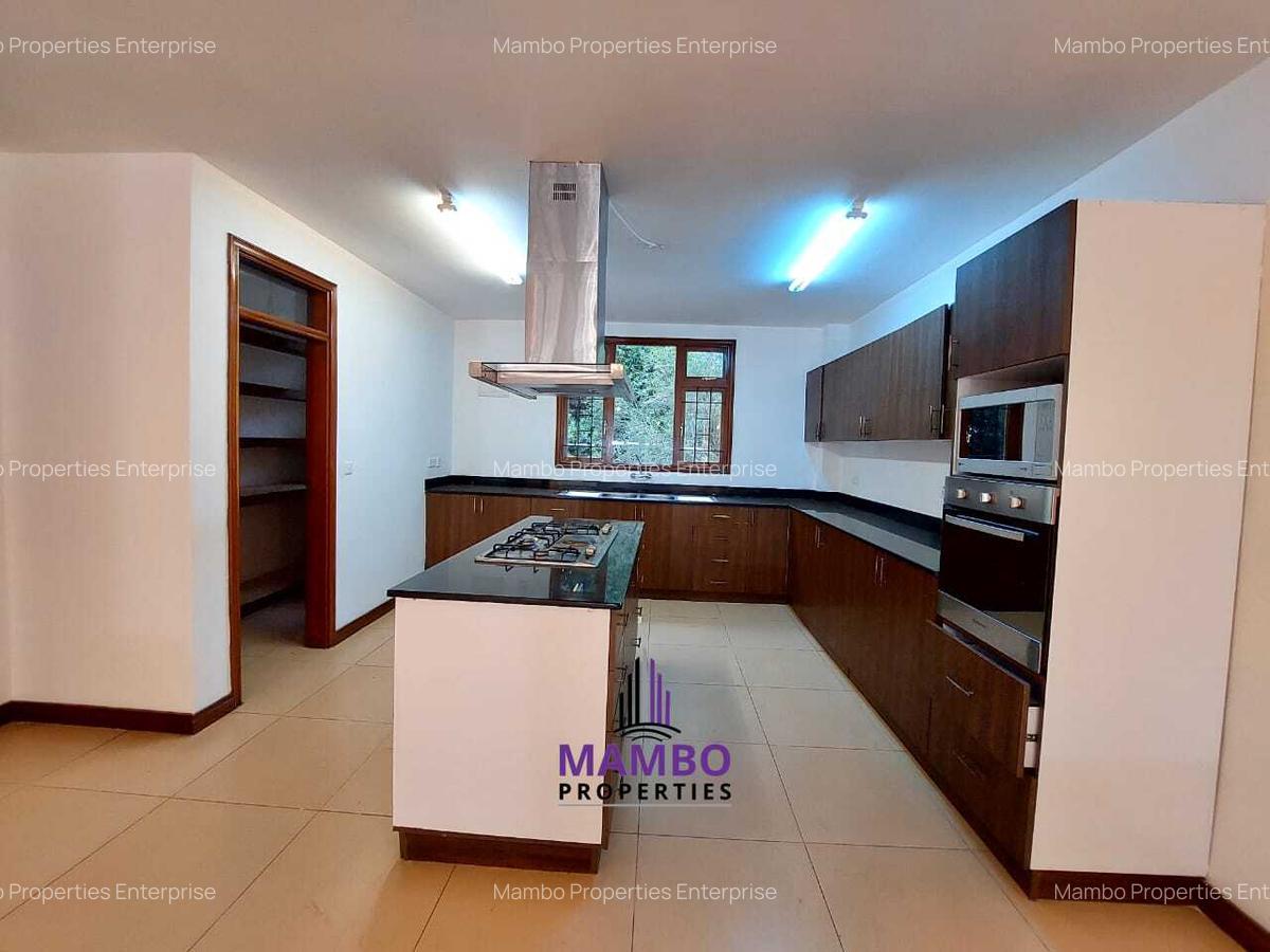 3 Bed Apartment with En Suite at Riverside Drive - 3