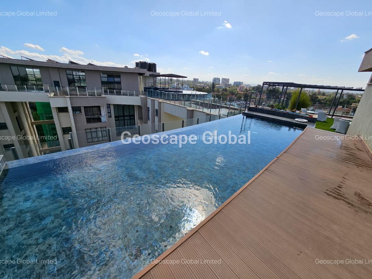 3 Bed Apartment with En Suite in Riverside - 3