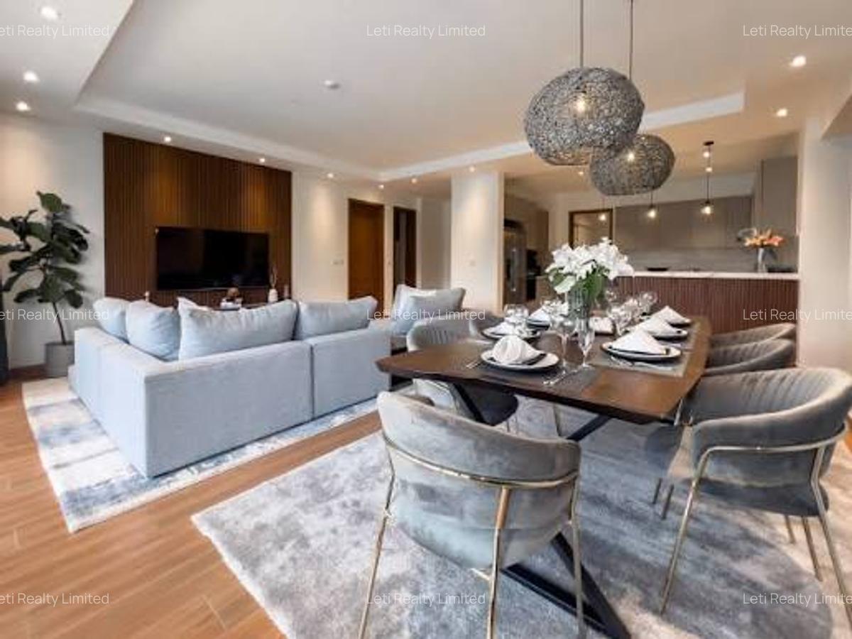 2 Bed Apartment with En Suite in Riverside - 2