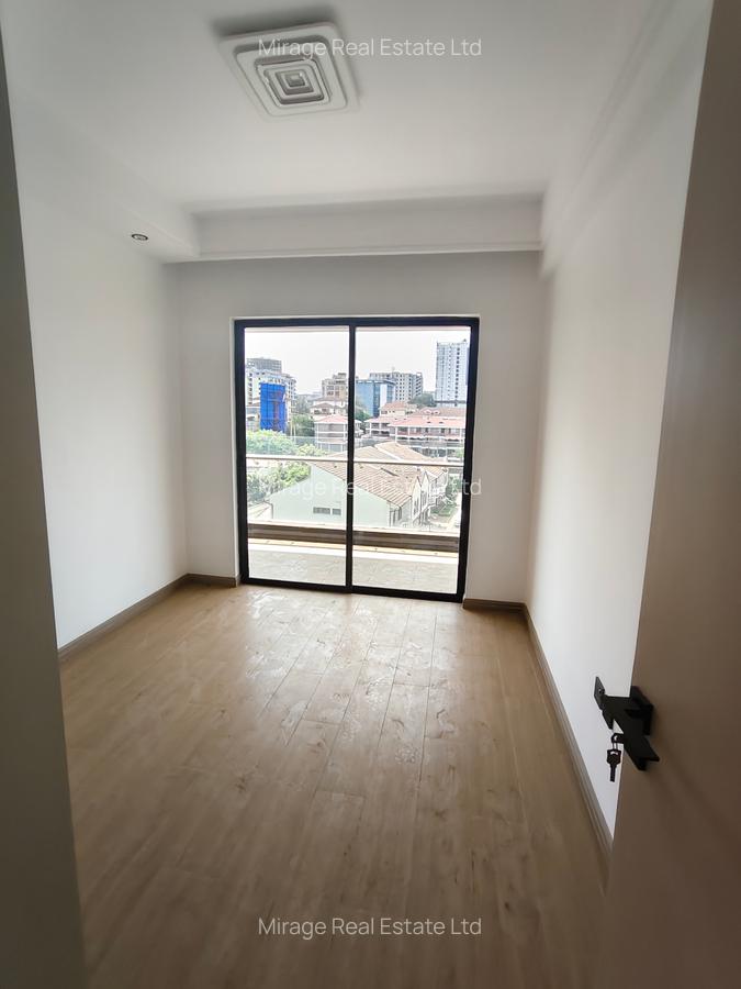 2 Bed Apartment with Swimming Pool in Kilimani - 8