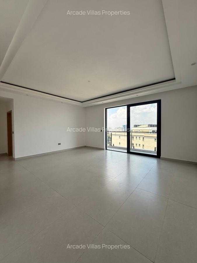 2 Bed Apartment with En Suite in Brookside - 3