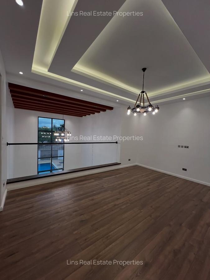 5 Bed Townhouse with En Suite in Lavington - 11