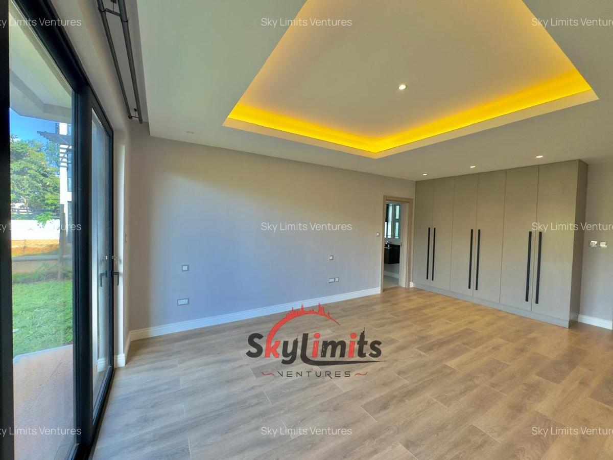 3 Bed Apartment with En Suite at Runda - 10