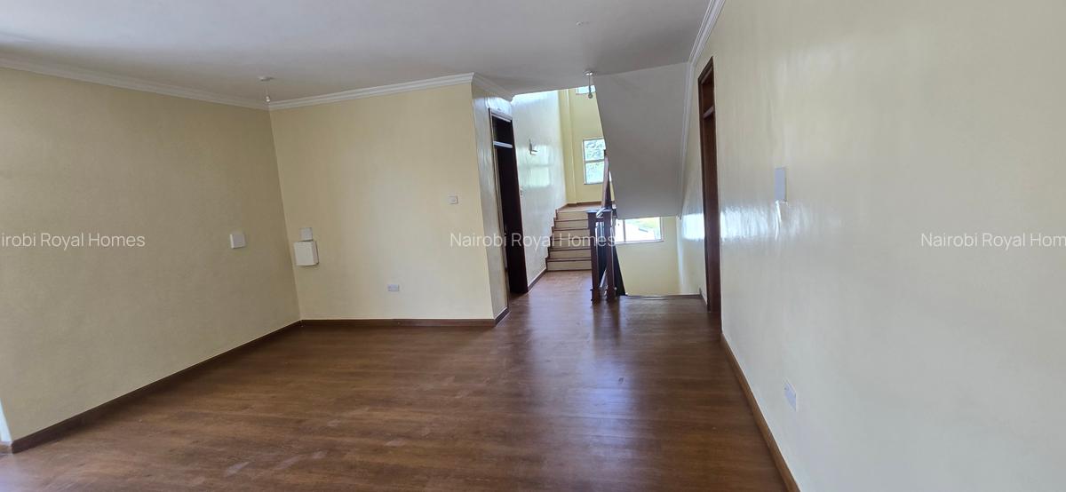 5 Bed Townhouse with En Suite at Kyuna Road - 4