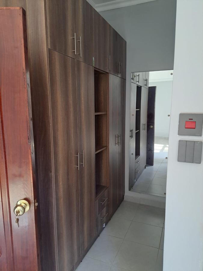 4 Bed Townhouse with En Suite at Mushroom Gardens - 15