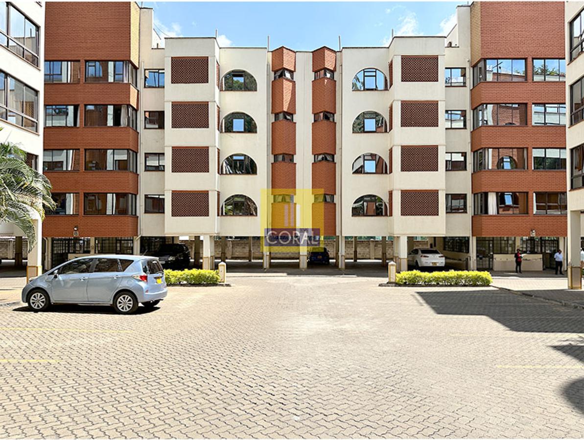 3 Bed Apartment with Parking in Kilimani - 19