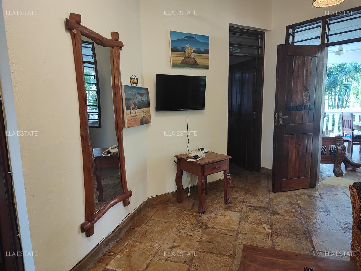 Serviced 2 Bed Apartment with En Suite at Diani Beach Road - 8