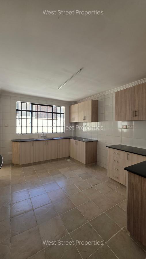 3 Bed Apartment with En Suite at Mbaazi Lane - 17