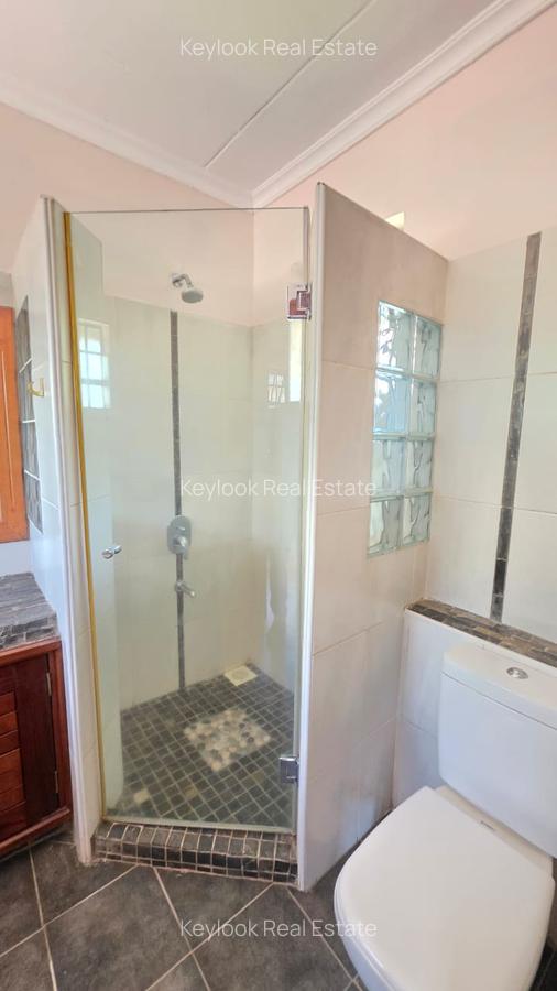 4 Bed Townhouse with En Suite at Peponi Road 986 - 7