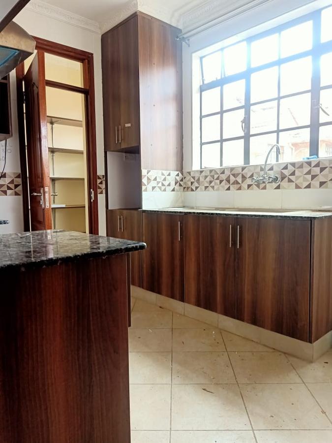 4 Bed Apartment with En Suite at Fourways Junction Estate - 6