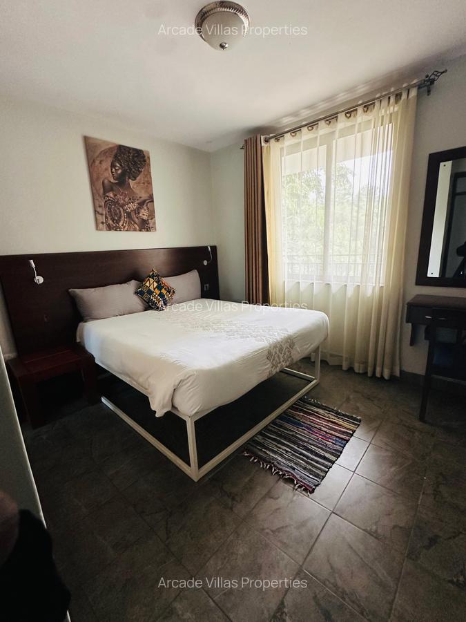 Serviced 1 Bed Apartment with En Suite in Riverside - 10